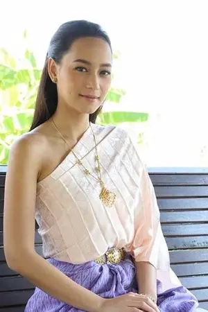 ปกนิยาย เรือนรัก [BeeCris]