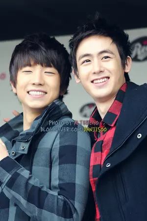 ปกนิยาย Fic khunwoo พี่เลี้ยงจำเป็น