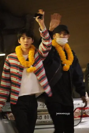 ปกนิยาย [SF : ChanBaek & HunMe] ❥F A N S I G N ™ แฟนไซน์♡~*ﾟ