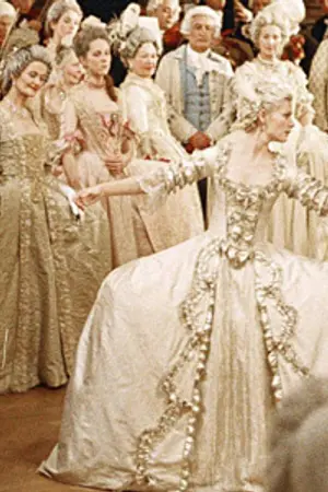 ปกนิยาย ก้าวมรณะกับชุดต้องสาปในพิพิธภัณฑ์อังกฤษ