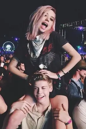 ปกนิยาย ♡ Listen or Die ♡