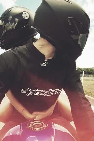 ปกนิยาย ผมเป็นเมียวิน...มอเตอร์ไซค์