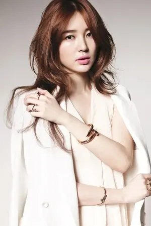 ปกนิยาย ม่านสีทอง