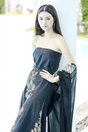 ปกนิยาย กลลวงพรหมจารี