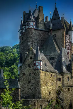 ปกนิยาย เจ้าชายแห่งราชสีห์