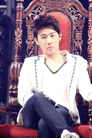 ปกนิยาย Who is you ma boy?