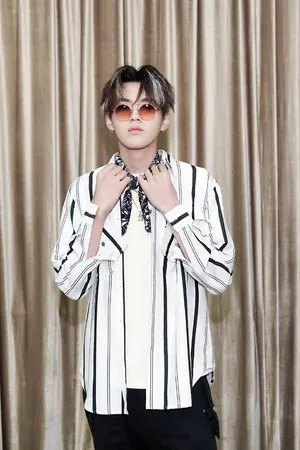 ปกนิยาย Fan's Cafe' เจ้าของร้านหล่อบอกต่อด้วย [Kris x Chanyeol feat.EXO]