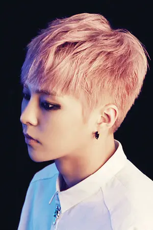 ปกนิยาย The Embraceor