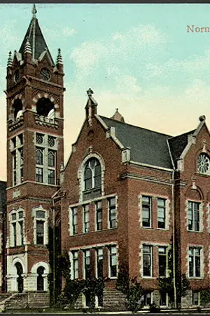 ปกนิยาย โรงเรียนที่เเสนจะธรรมดา