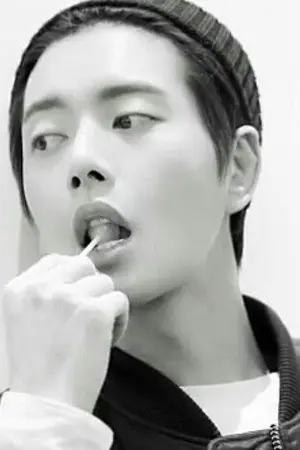 ปกนิยาย Shut up! and kiss me! เงียบซะ...ถ้าไม่อยากถูกผมจูบ