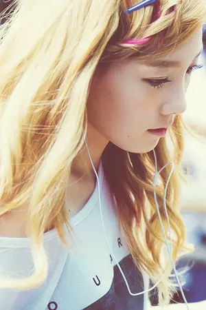 ปกนิยาย fic snsd yuri  IN Time Machine 타임 머신에서<taeny>