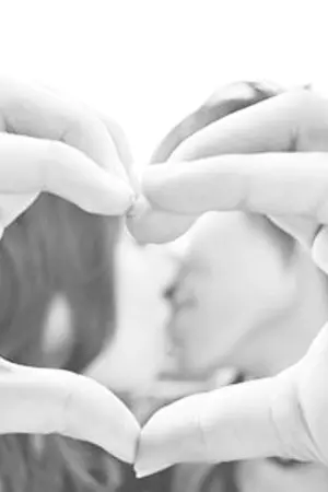 ปกนิยาย ไม่ผิดใช่ไหมที่รักเธอ