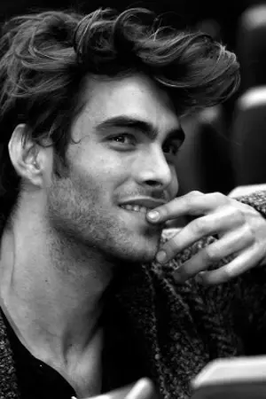 ปกนิยาย BEAST  สาวร่านรัก