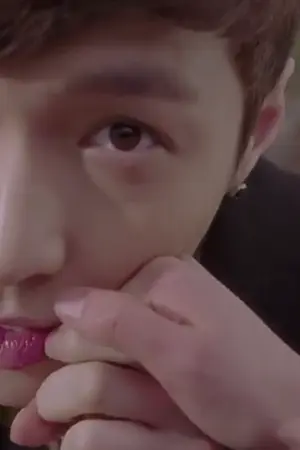 ปกนิยาย Over you ไอดอลของฉัน (lay x you)