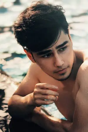 ปกนิยาย กรงรักสิเน่หา