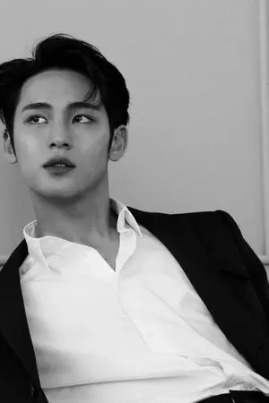 ปกนิยาย LOVE BENCH [บัลลังก์ร้ายซ่อนกลรัก] 18+