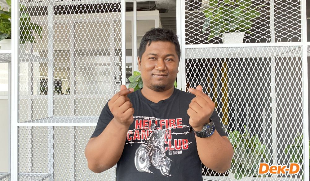 เข้ม หรือ Mr.Montora&nbsp; ไรเดอร์หนุ่มผู้รักในการเขียนนิยาย