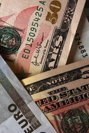 ปกนิยาย นักแหกกฏตัวร้ายกับคุณครูนักขโมย