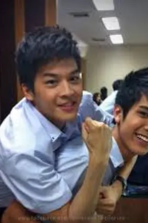 ปกนิยาย รักนี้ต้องลอง(ภู กะ ธีร์ ฮอร์โมน)