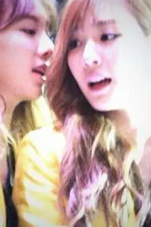 ปกนิยาย Resort in love รักนี้ไม่จางหาย (SNSD Taeny,Yulsic)