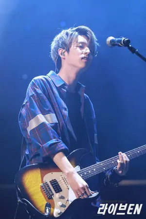 ปกนิยาย ชิงหัวใจยัยเพื่อนสนิท[Jae day6 x you] #ฟิคซ่อนแว่น