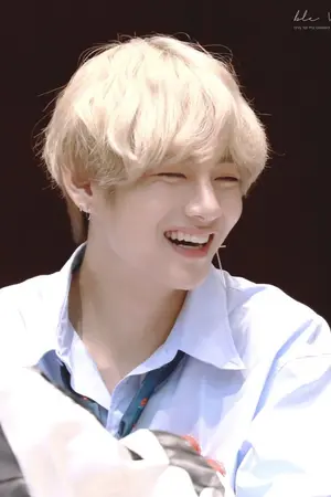 ปกนิยาย [BTS]  Teacher is fall in love! #allv #วีน่าลัก