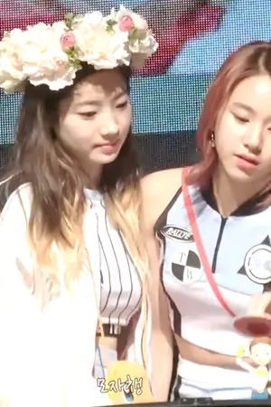 ปกนิยาย [One-Short Twice] Love Me Again – {Dahyun x Chaeyoung}