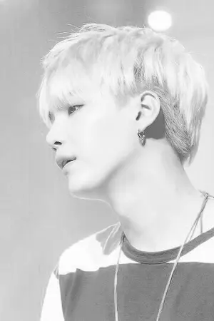 ปกนิยาย Light Me Up รักแหลกแหกกฎเเวมไพร์