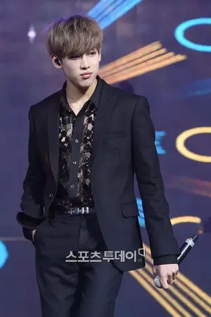 ปกนิยาย ฉากบังหน้า [BAMMARK]