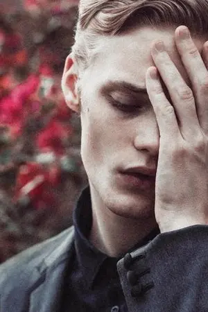 ปกนิยาย DESPERATELY HIT (yaoi)