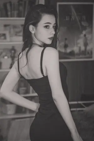 ปกนิยาย VAMPIRES || หน้าที่ของอีฟ