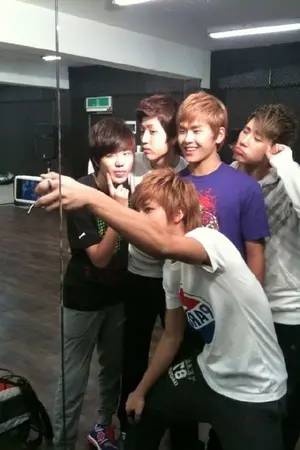 ปกนิยาย Songkran festival [INFINITE] Sungyeol X....