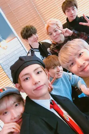 ปกนิยาย Fic [YOONGI , JUNGKOOK X YOU] How to be your girlfriend? ติ่งยังไงให้ได้ไอดอลเป็นแฟน