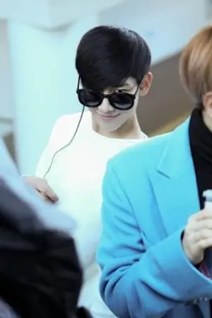 ปกนิยาย #น้องแบมเป็นติ่ง :: markbam