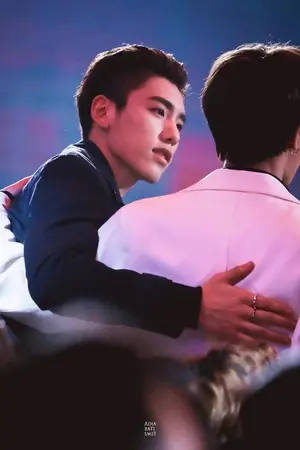 ปกนิยาย [Ziyi X Yanjun] 9% : มากกว่าพี่