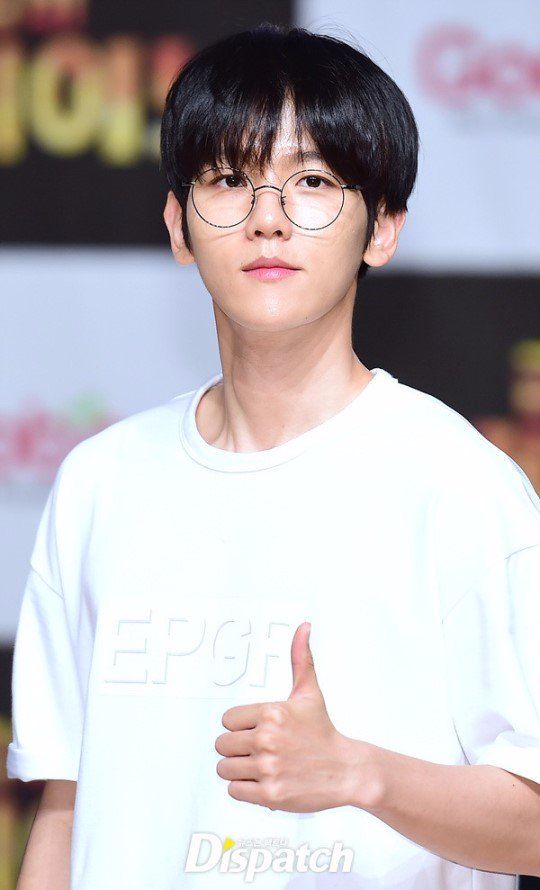 นิยาย EXO ALL x Baekhyun รู้บ้างไหมว่ามีใครเขาหมายปอง ...