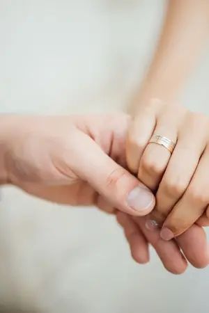 ปกนิยาย กลิ่นโคลนสาบรัก