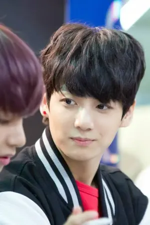 ปกนิยาย {Bts kookv} friends...