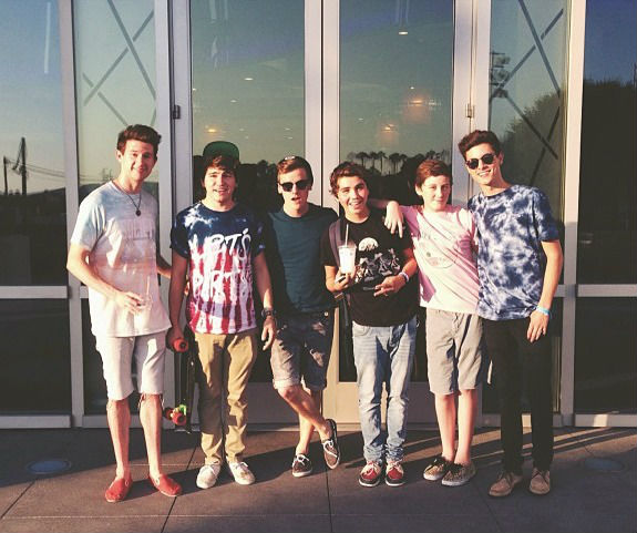 มารู้จักหนุ่มๆo2lกัน | Dek-D.com