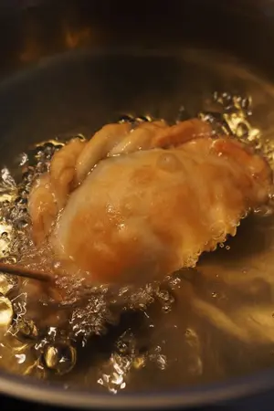 ปกนิยาย ภัยเงียบ...ทำร้ายร่างกาย