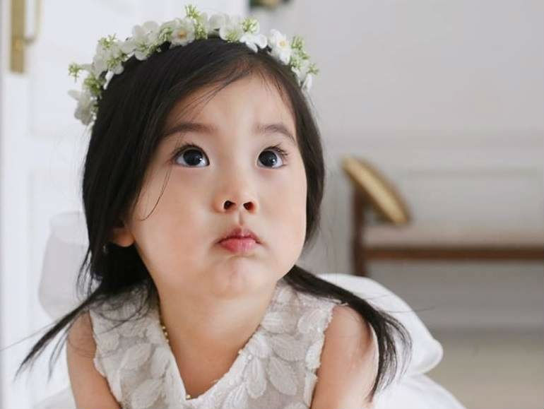 Baby YEBIN เน็ตไอดอลตัวน้อยเกาหลี น่ารักเฟร่อ | Dek-D.com