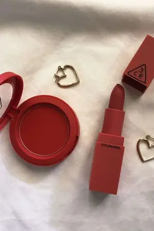 ปกนิยาย (wannaone x you ) beauty youtuber