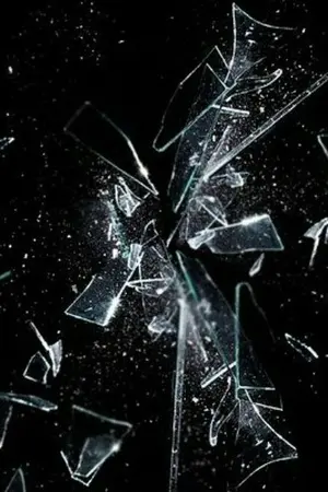 ปกนิยาย Broken Glass