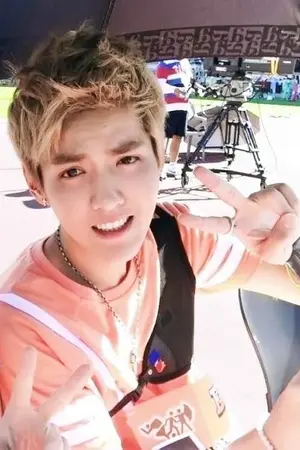 ปกนิยาย 我爱你 ไดอารี่'อี้ชิง [krislay] #HappyYixingDay