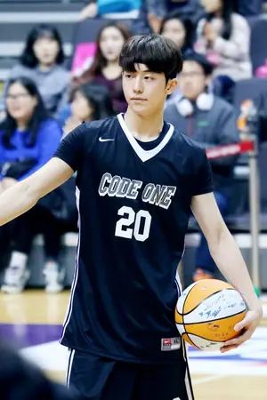 ปกนิยาย LOVE BASKETBALL รักครั้งนี้ฉันยอม