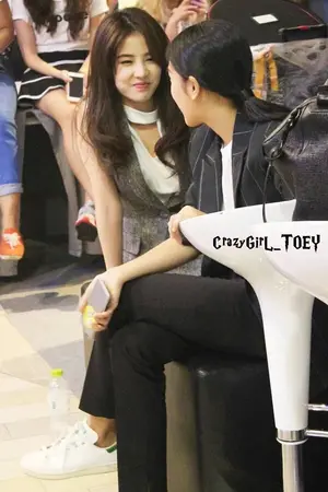 ปกนิยาย Girl romance ll ก้อย x ดาว