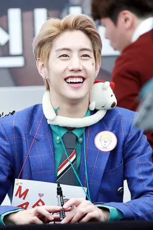 ปกนิยาย fic strange แปลกนะว่ามั้ย Mark x you ft.GOT Day6