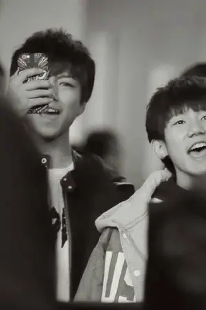 ปกนิยาย [SF] อย่าเสียใจคนเดียว : TFBOYS [KAIYUAN]