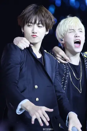 ปกนิยาย [ Fic BTS ] Because Of You เพราะว่าก้ากุก [ GAKOOK,JINGA,MINV ]