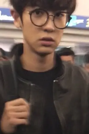 ปกนิยาย Hi ! my roommate (´∀｀)♡ (chanbaek)